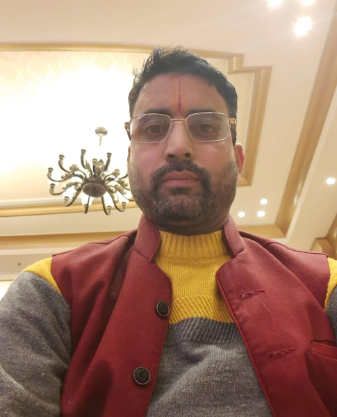 Aacharya Kamlaswar Shastri